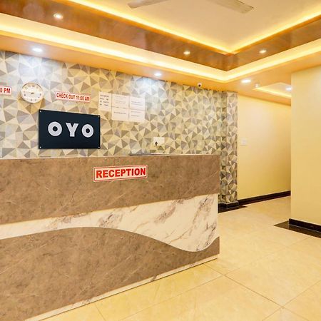Super Hotel O Raas Plaza 坎普尔 外观 照片