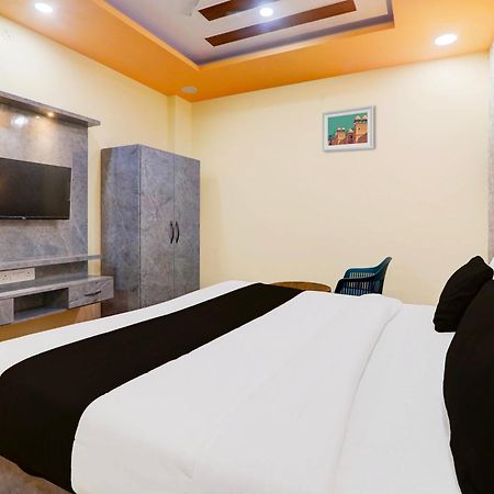 Super Hotel O Raas Plaza 坎普尔 外观 照片