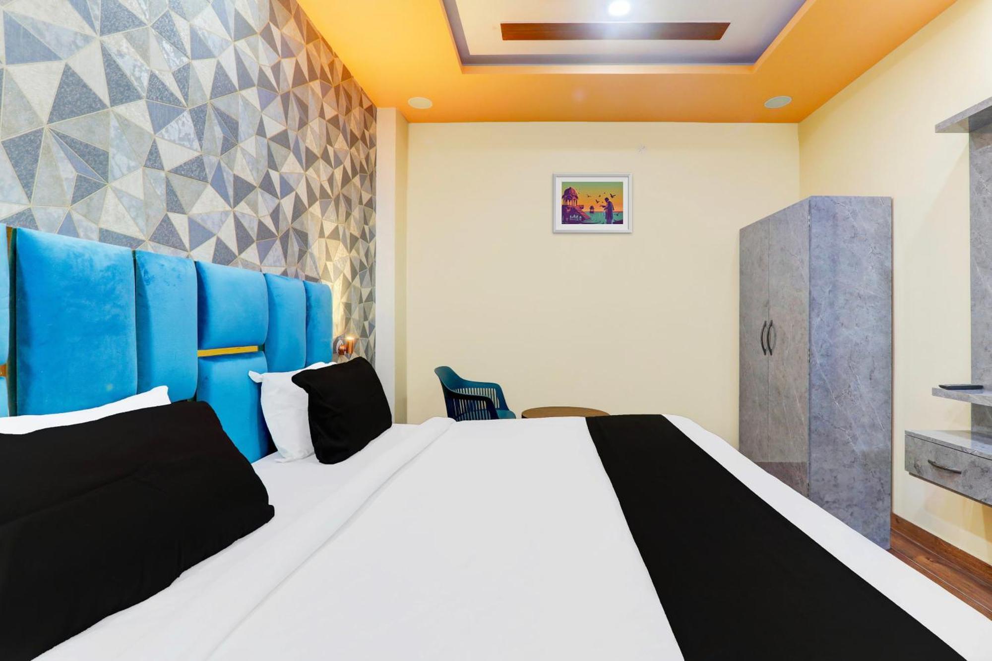 Super Hotel O Raas Plaza 坎普尔 外观 照片
