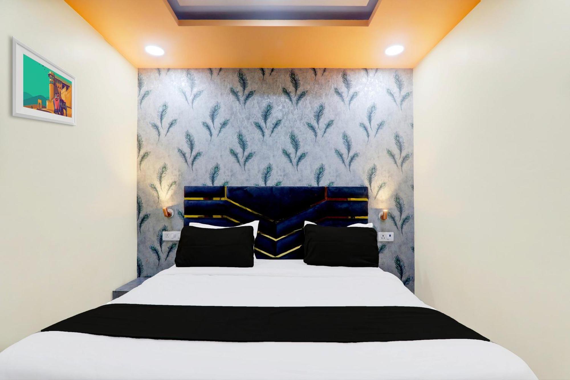 Super Hotel O Raas Plaza 坎普尔 外观 照片