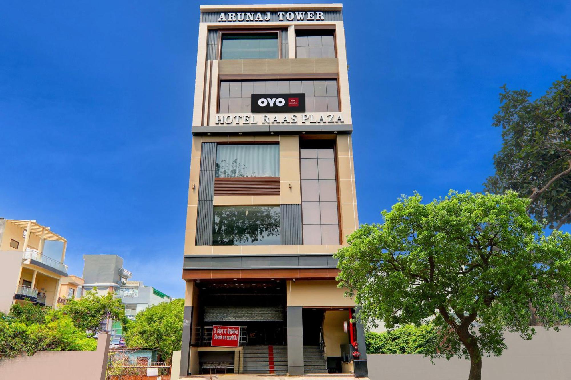Super Hotel O Raas Plaza 坎普尔 外观 照片
