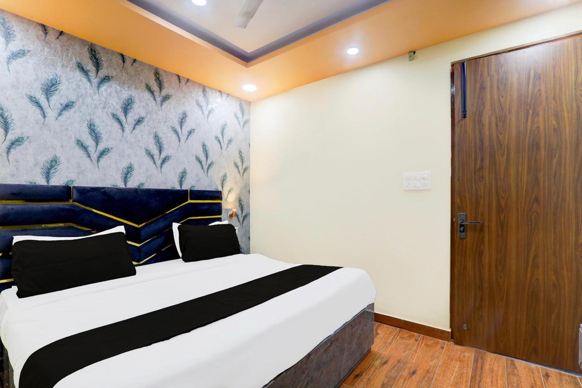 Super Hotel O Raas Plaza 坎普尔 外观 照片