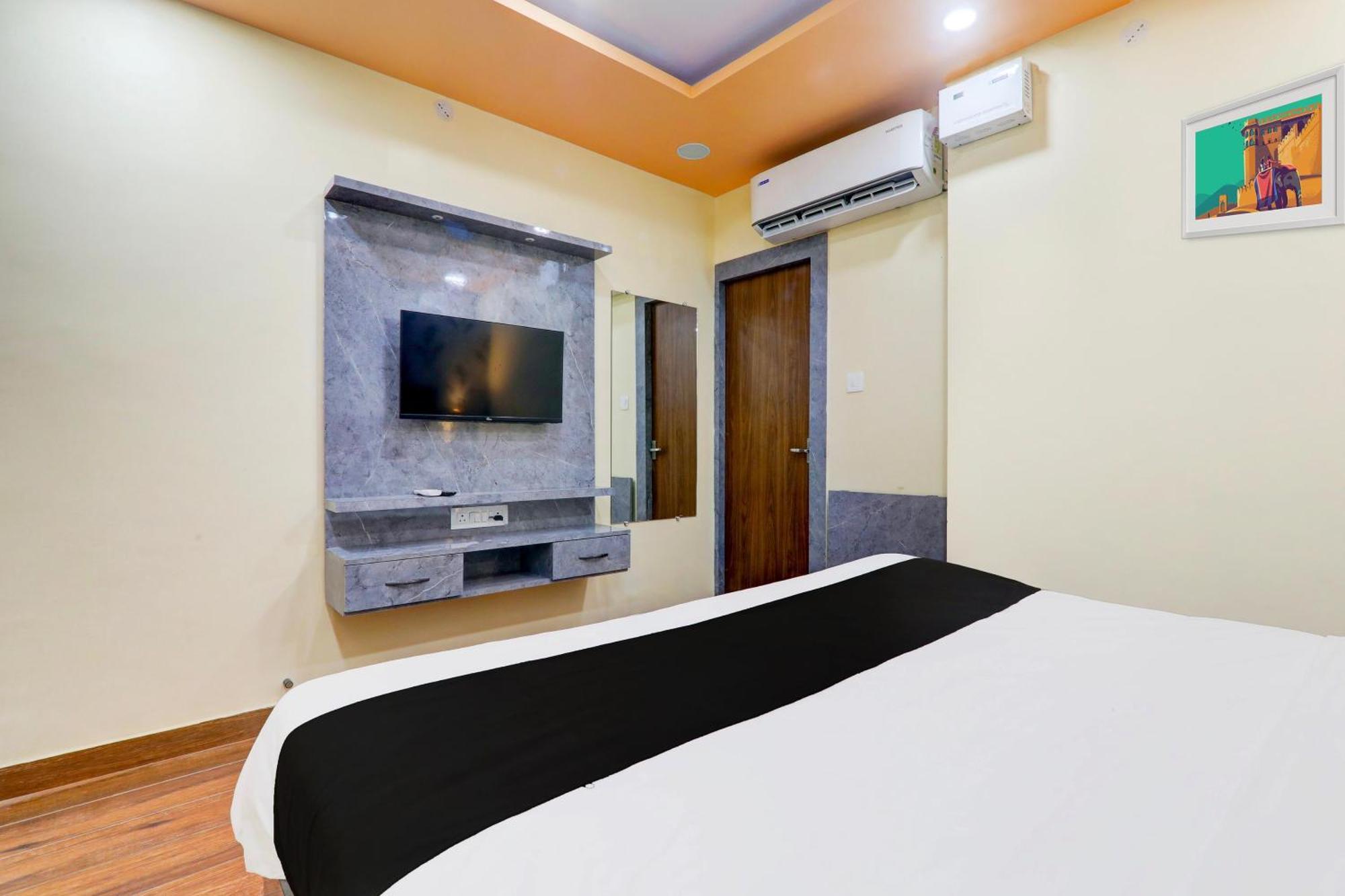Super Hotel O Raas Plaza 坎普尔 外观 照片